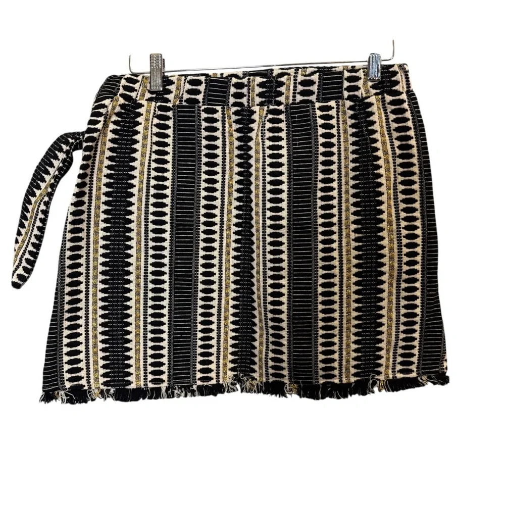 Judith March Women’s Textured Black Gold Cream Tapestry Faux Wrap Mini Skirt L